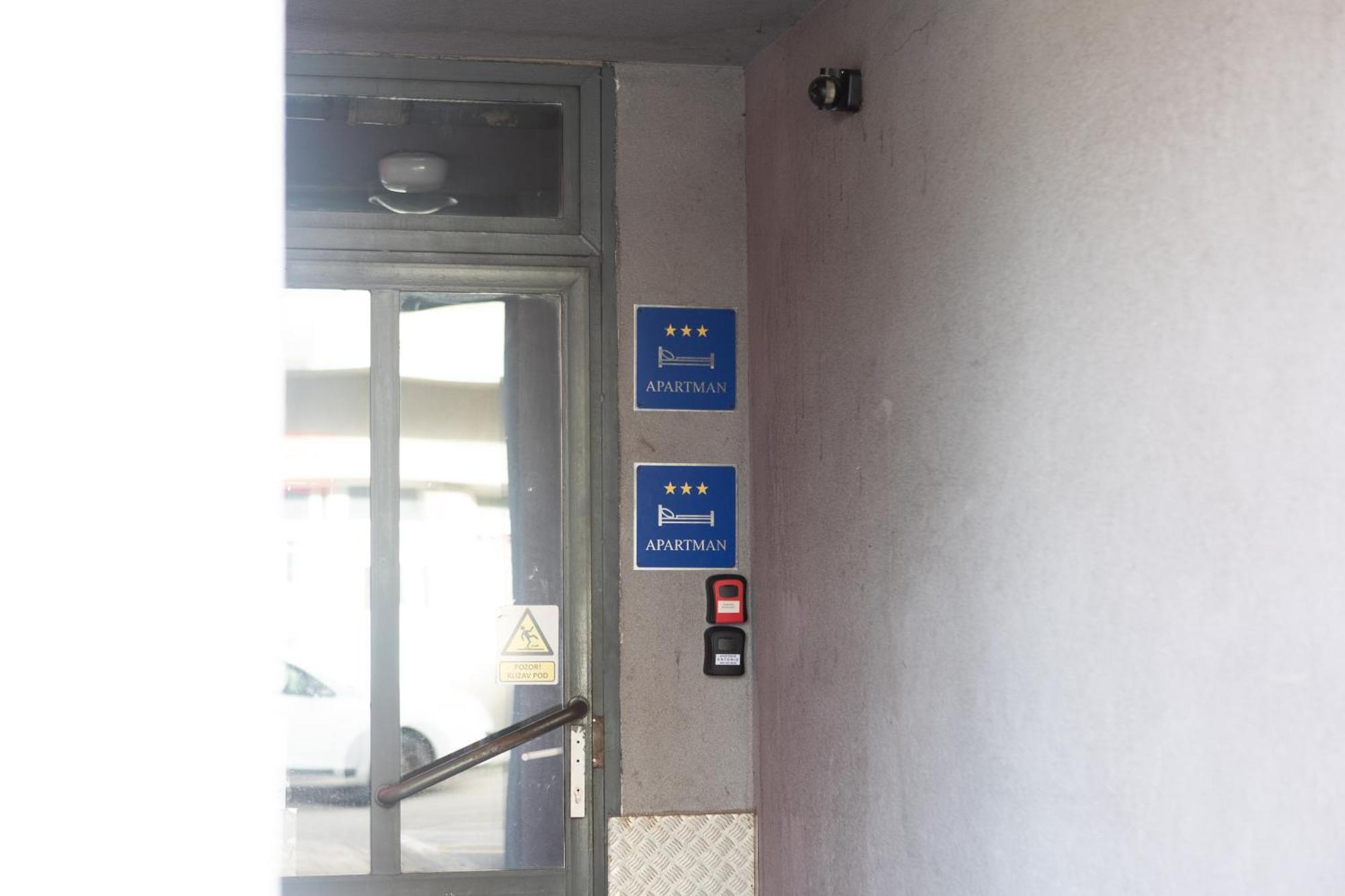 Apartman Antonio Gospić Dış mekan fotoğraf